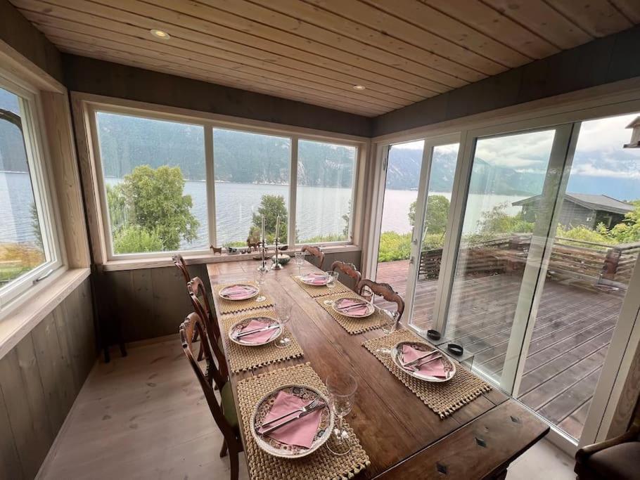 Cabin By The Fjord Oksendalsora Exterior photo